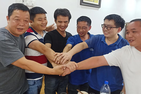 歡度中秋佳節(jié)，情滿華瑞易能